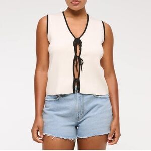 Abercrombie & Fitch Curve Love High Rise Mom Short size 29